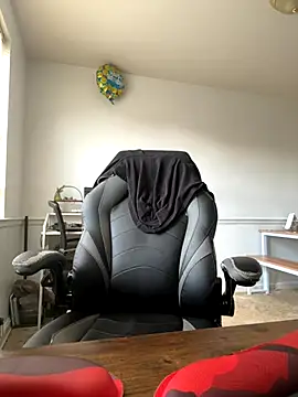 LeyaHoneybuns online show from 09.09.25