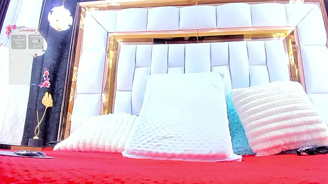 RileySweett online show from 02.24.26