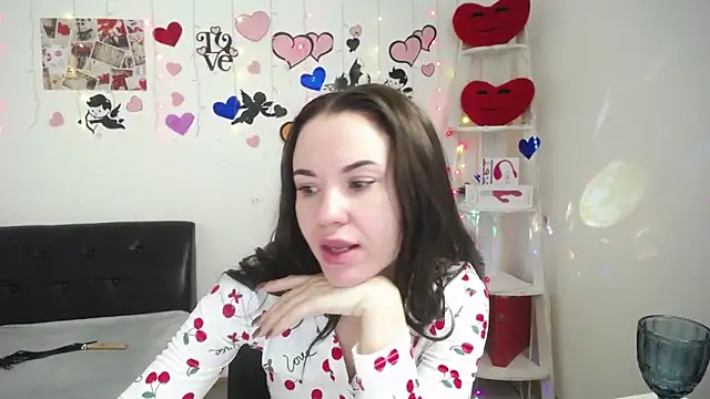 KaraCriegs online show from 02.27.25