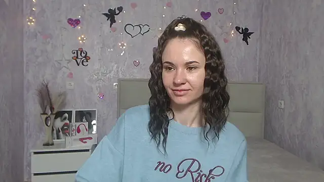 KaraCriegs online show from 03.05.25