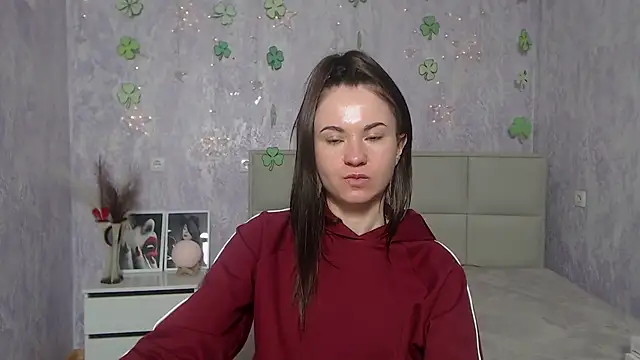 KaraCriegs online show from 03.16.25