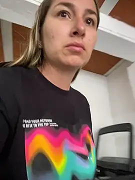 Snapshot of Iris_love18 chatting on 09.26.25 Iris love18 online show from 09.26.25