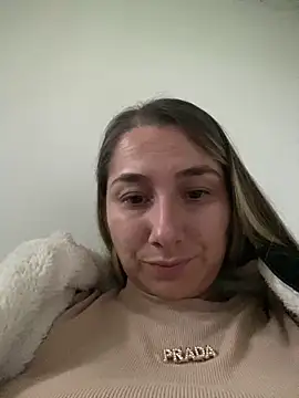 Snapshot of Iris_love18 chatting on 11.15.25 Iris love18 online show from 11.15.25