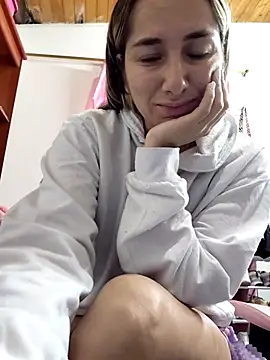 Snapshot of Iris_love18 chatting on 07.25.26 Iris love18 online show from 07.25.26