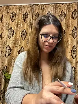 NadiraNoor online show from 03.12.25