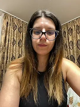 Snapshot of NadiraNoor chatting on 02.15.26 NadiraNoor online show from 02.15.26