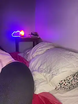 milkyhonybaby online show from 01.03.25