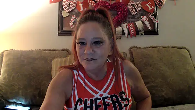 LexxiLeeds online show from 02.10.25