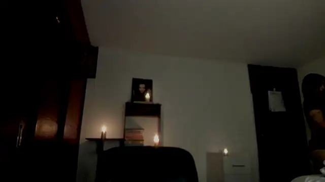 Lucyerobbie online show from 04.25.26