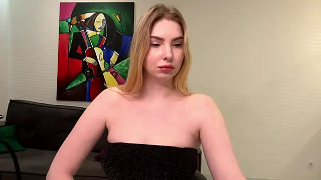 Snapshot of DannaCelisss chatting on 12.27.24 DannaCelisss online show from 12.27.24