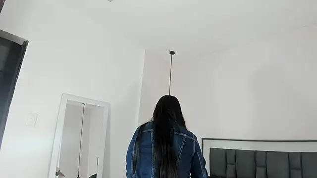 victoria cooper3 online show from 11.28.25