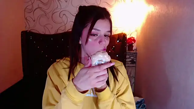 LiaHarryis online show from 02.25.25