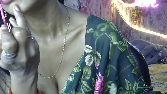 Snapshot of Anjali_Milsi chatting on 09.14.25 Anjali Milsi online show from 09.14.25