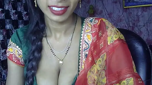 Snapshot of Anjali_Milsi chatting on 09.30.25 Anjali Milsi online show from 09.30.25
