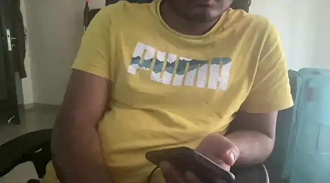 Snapshot of dhruv-sluppy chatting on 12.24.24 dhruv-sluppy online show from 12.24.24