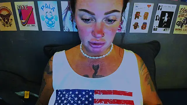 EllieOz online show from 04.13.26