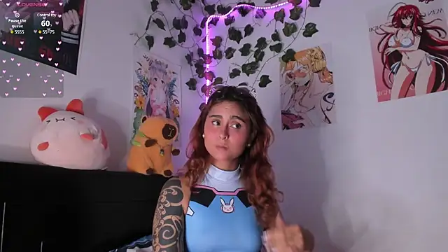 Snapshot of Violette-Ramirez01 chatting on 12.04.24 Violette-Ramirez01 online show from 12.04.24