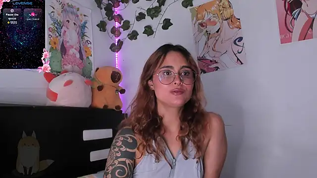 Snapshot of Violette-Ramirez01 chatting on 02.09.25 Violette-Ramirez01 online show from 02.09.25