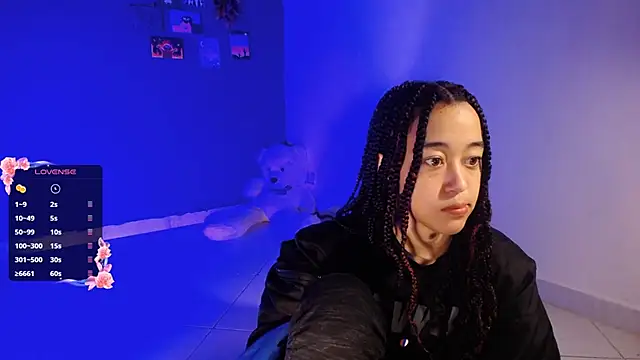 Snapshot of ela_0 chatting on 03.19.25 ela 0 online show from 03.19.25