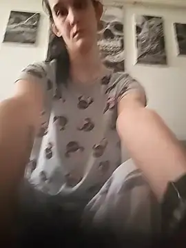 LauraBaby online show from 04.10.26