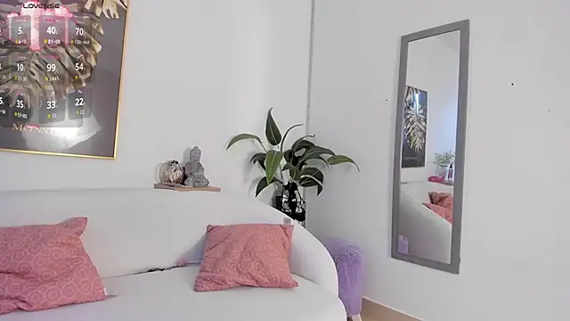 Amina hafsa online show from 10.23.25