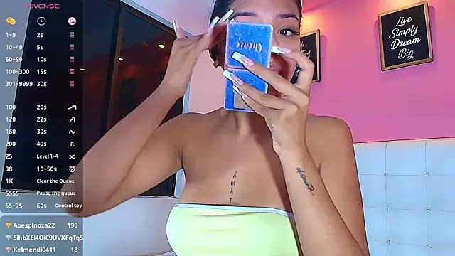 daddyissuesss  online show from 02.21.25