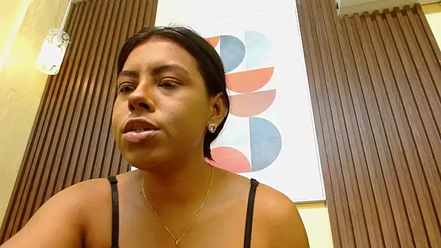 VeronicaRobles online show from 10.31.25