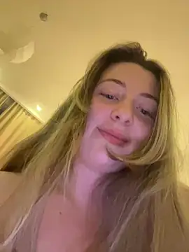 curvyflawless online show from 12.13.24