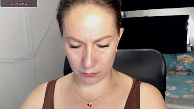Snapshot of CATRINA-83 chatting on 05.14.26 CATRINA-83 online show from 05.14.26