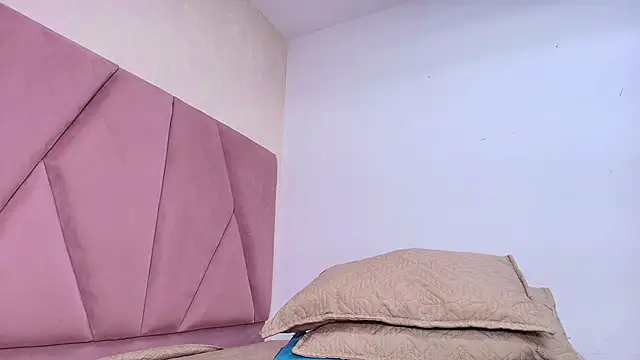 arl chloee online show from 02.25.25