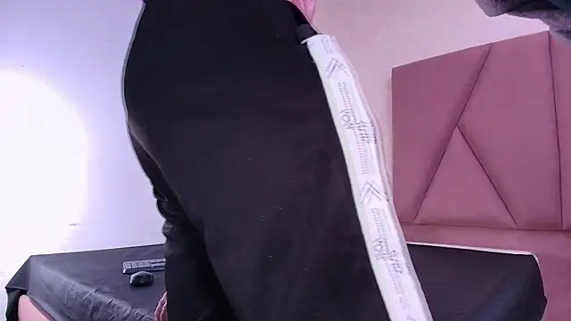 arl chloee online show from 09.10.25