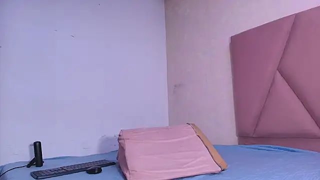 arl chloee online show from 10.25.25