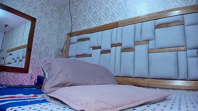 arl chloee online show from 11.15.25