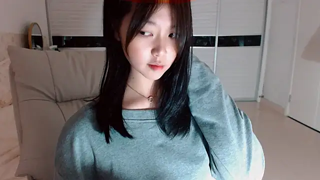 -Lucky Girl online show from 09.12.25