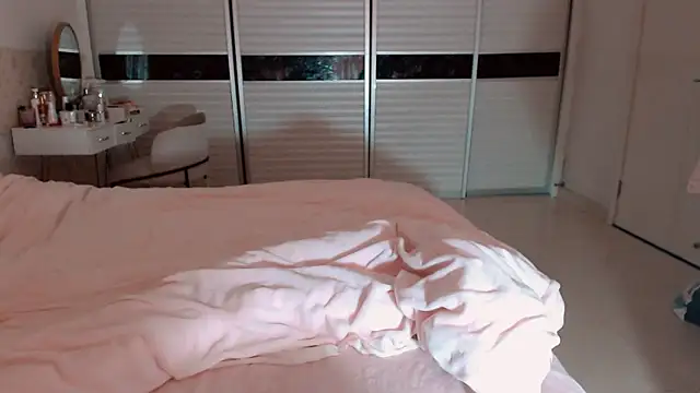 -Lucky Girl online show from 02.08.26