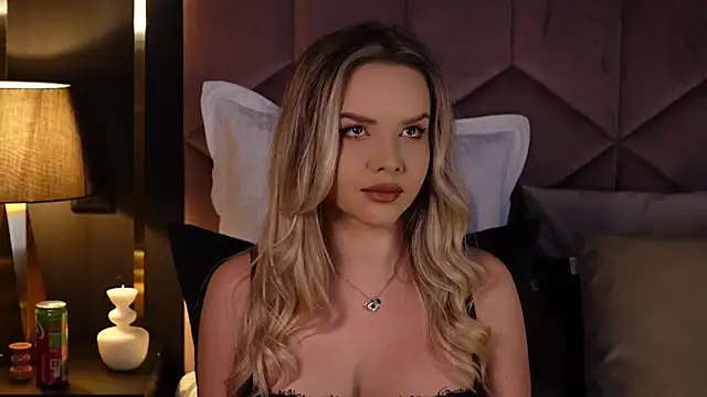 Snapshot of KatyaBelle chatting on 12.12.24 KatyaBelle online show from 12.12.24