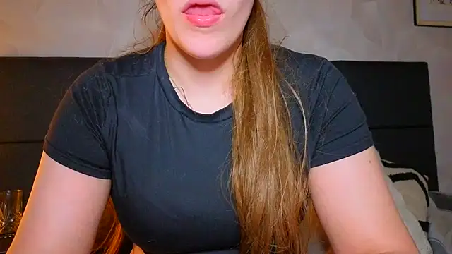 Sweetninaaa online show from 05.25.26