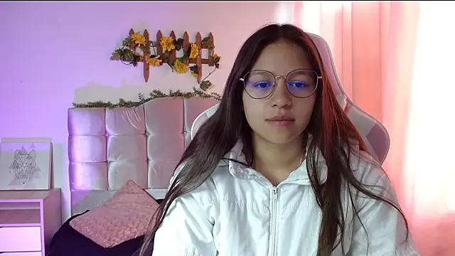 SamanthaRoldaan online show from 02.18.25