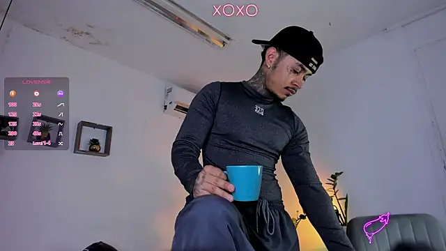 JordanSmiith  online show from 02.11.25