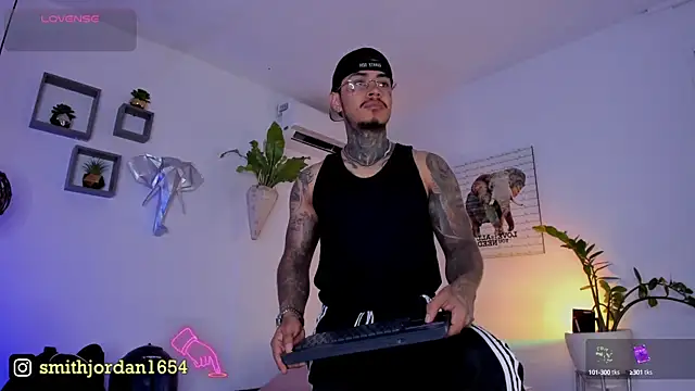 JordanSmiith  online show from 03.21.25