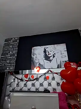  nicolehotshemale online show from 02.04.25