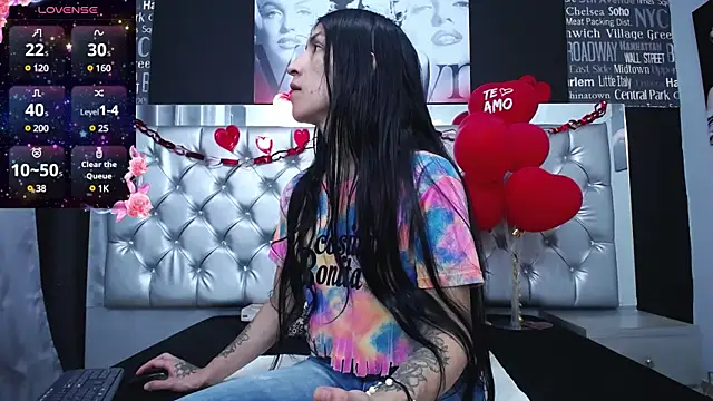  nicolehotshemale online show from 02.18.25