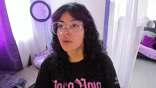 witchviolet online show from 01.04.25