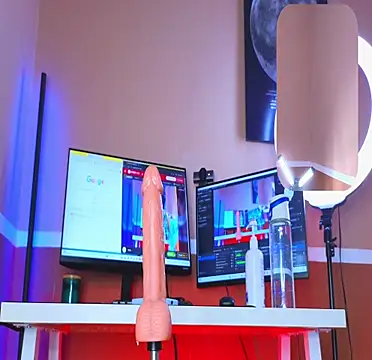 maykka online show from 09.21.25