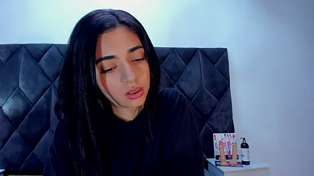 Linisprincehot69 online show from 01.19.25