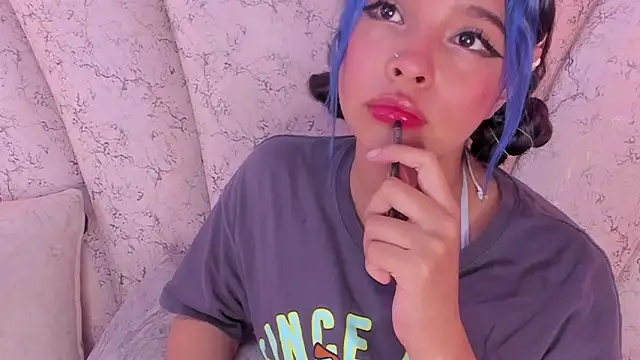 chloe watson  online show from 01.30.25