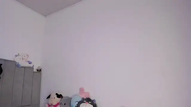 chloe watson  online show from 07.03.26