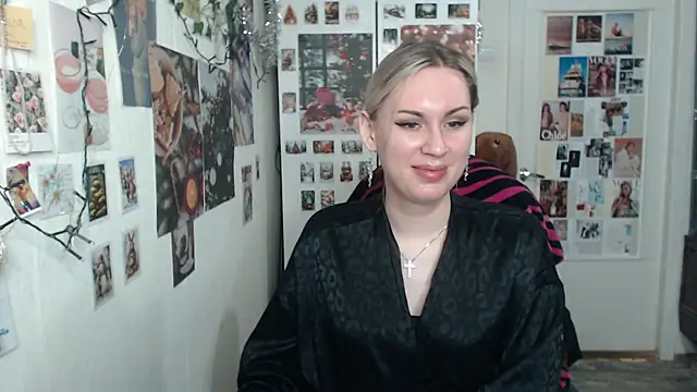 Snapshot of CapriScorpion chatting on 01.08.25 CapriScorpion online show from 01.08.25