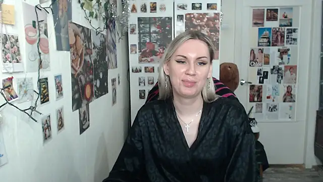 Snapshot of CapriScorpion chatting on 01.08.25 CapriScorpion online show from 01.08.25