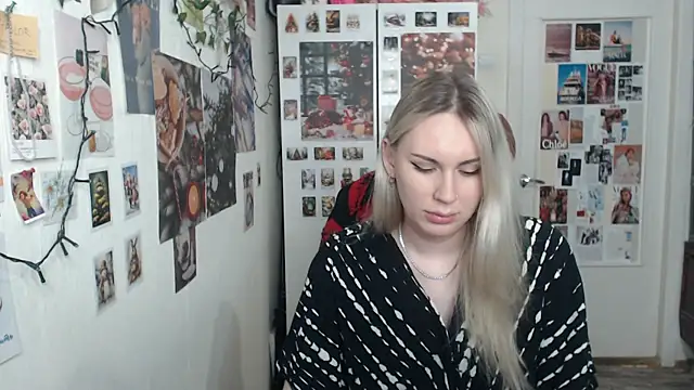 Snapshot of CapriScorpion chatting on 01.19.25 CapriScorpion online show from 01.19.25